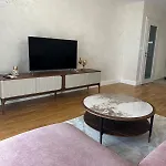 Visi 10 Apartment *