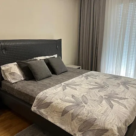 Apartman Visi 10 *